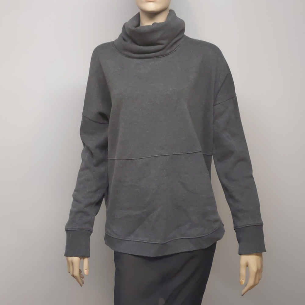 Athleta oversized turtleneck sweatshirt